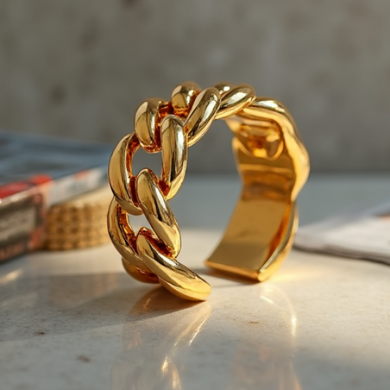 Women's Bold Curb Chain Cuff