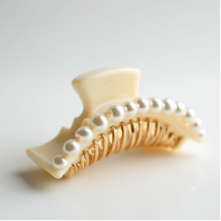 Women's Pearl Embellished Claw