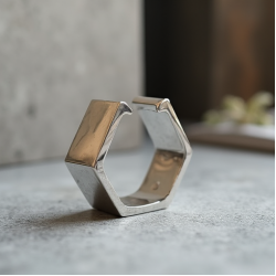 Women's Geometric Ear Cuff