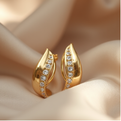 Women's Statement Ear Climber