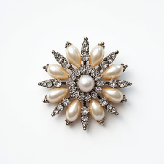 Women's Pearl & Rhinestone Brooch
