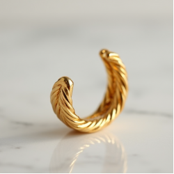 Women's Textured Ear Cuff