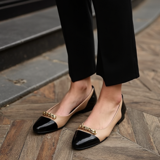 Women's Two-Tone Chain Ballet Flat
