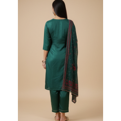 Green Thread Embroidered Straight Kurta